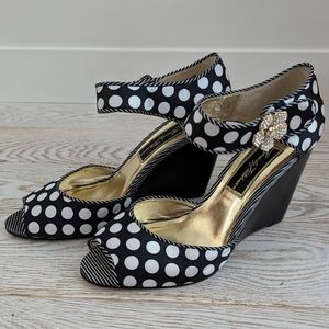 Beverly Feldman Polka Dot Black and White Wedge Sandals Sz.8.5